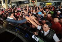 Capres Anies Baswedan tiba di Bandara Internasional Minangkabau, Sumbar, Rabu (3/1/2024) untuk berkampanye