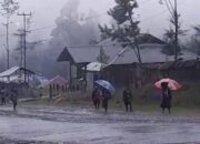 Warga Sipil Distrik Omukia Mengusi Ke Ibukota Ilaga Kabupaten Puncak Provinsi Papua Tengah