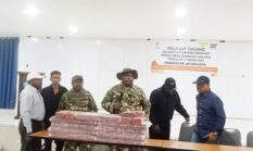 Bupati Jayawijaya Salurkan Bansos Rp20,2 M Untuk 40 Distrik dan 328 Kampung